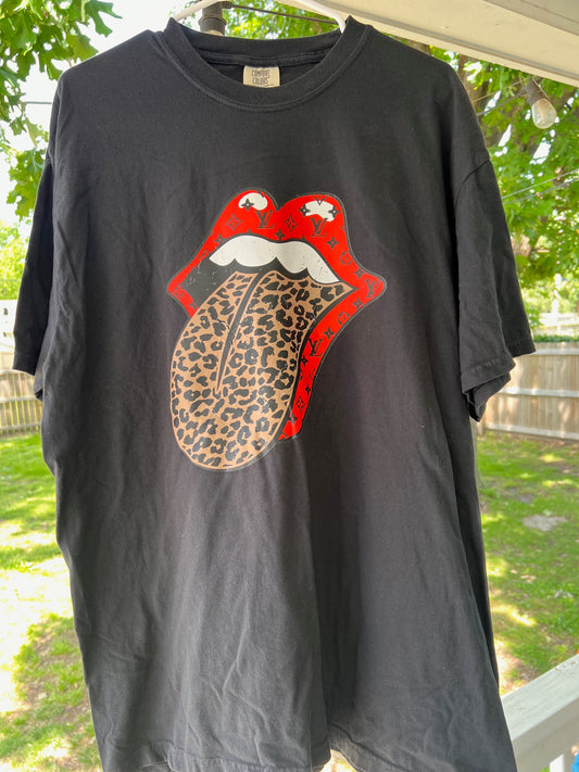 Printed Tongue & Lips- Short Sleeve T-Shirt